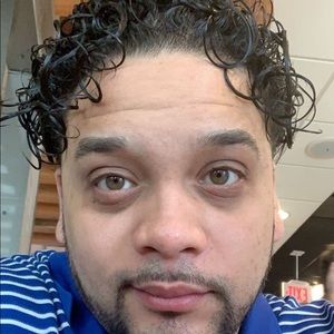 Meet your Posher, Carlos